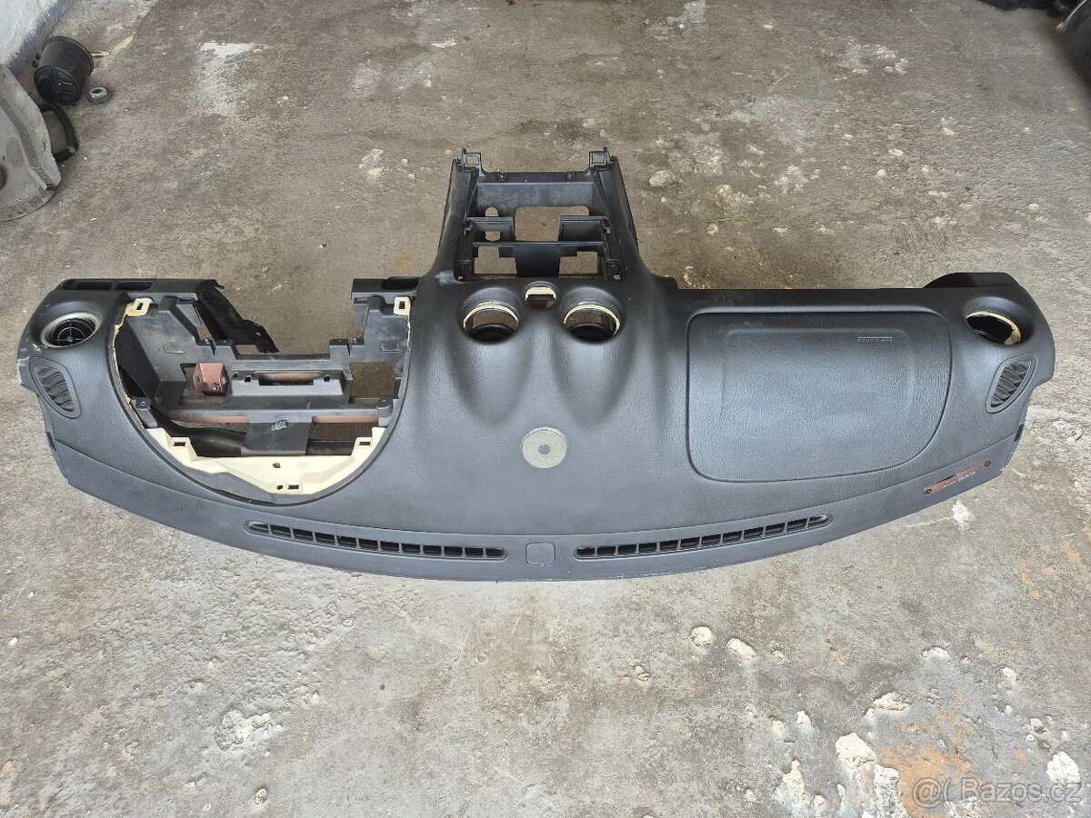 Palubní deska MX 5 - 2