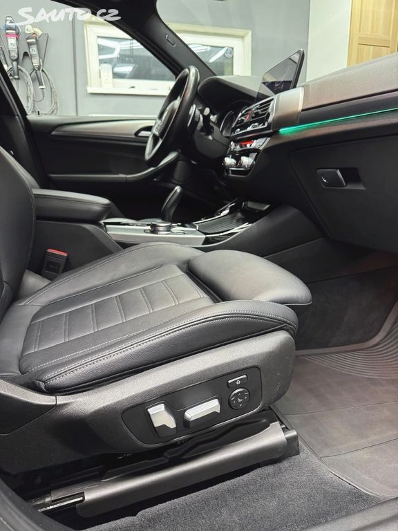 BMW X3, PANO,HUD,360,HK,EL.TAŽNÉ - 2