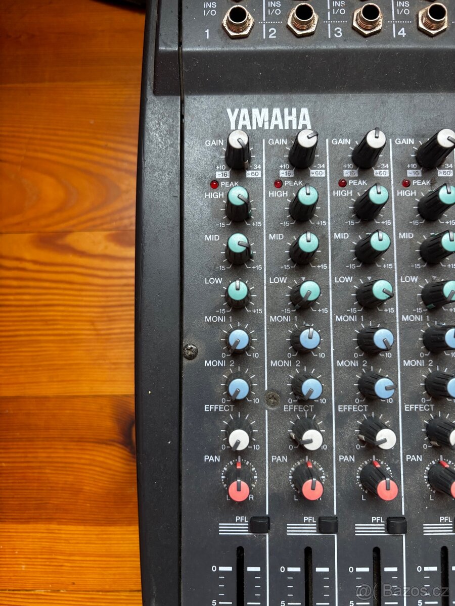 Mix YAMAHA EMX 2000 - 2