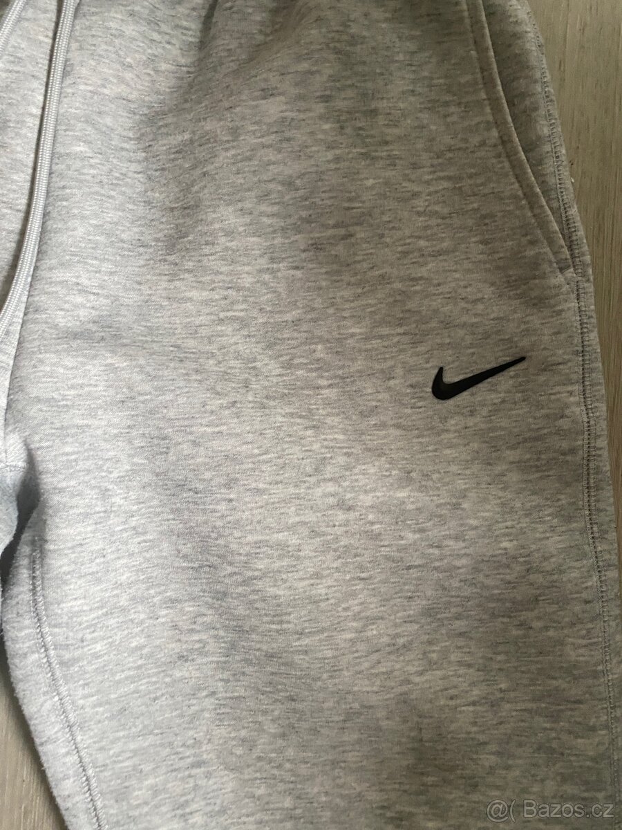 Nike teplaky - 2