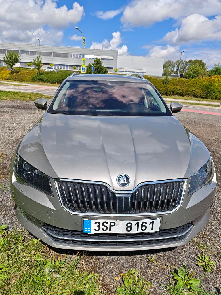 Škoda Superb III combi L&K - 2