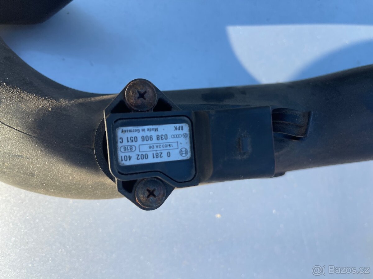 Váha vzduchu + snímač tlaku turba 1.9 tdi 96kW - 2