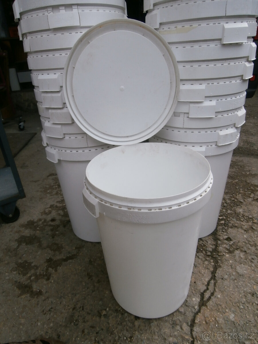 Sud soudek plastový s víkem obsah 35 - 50 litrů za 100 kč - 2