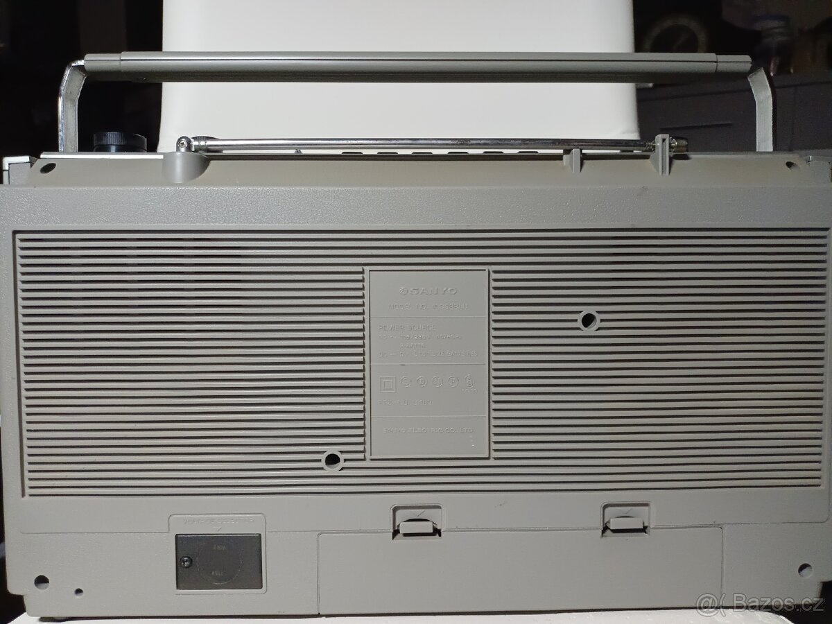 Sanyo M9922L retro kazeťák Japan - 2