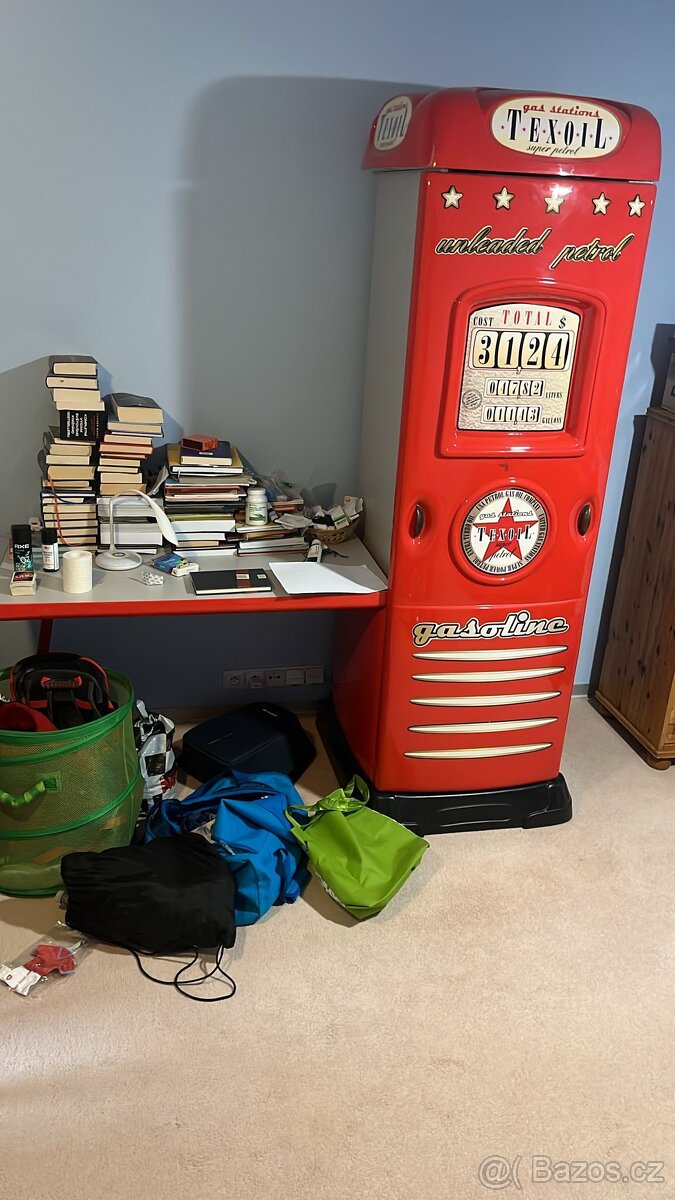 Dětská skříň stanice červená - 2