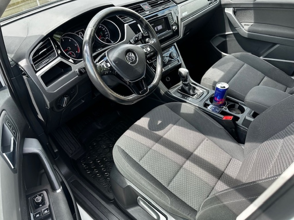 VW Touran 2.0TDi 110kw, r.2017, automat, rozvody, klima - 2