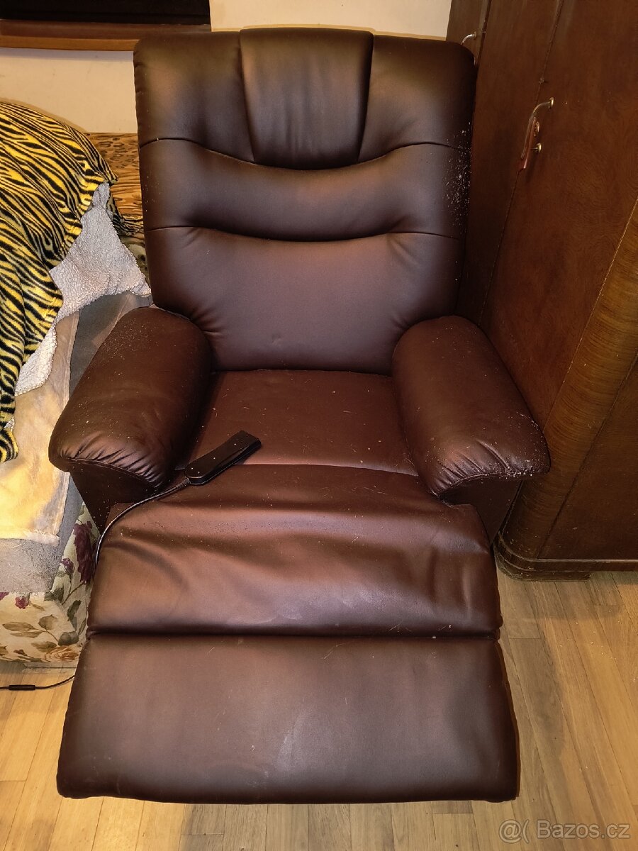 Relaxacni polohovaci kreslo, Ricany - 2