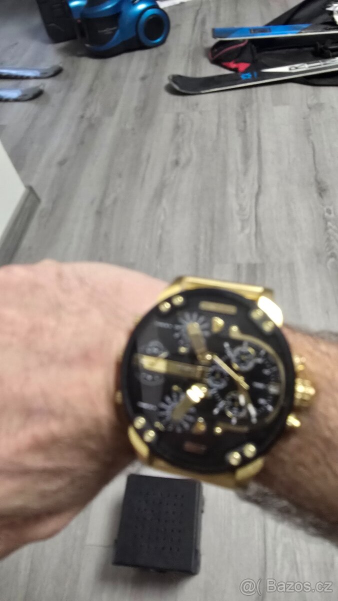 Prodám pánaké hodinky DIESEL Mr. Daddy 2.0 DZ7333 - 2