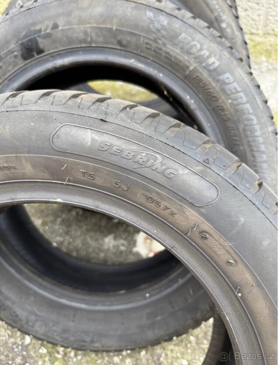 Letní pneu 185/60 R15 - 2