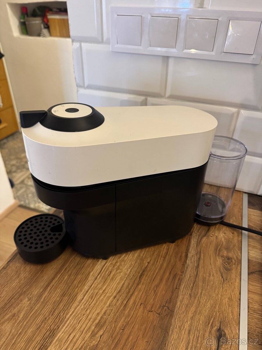 Kávovar Nespresso Vertuo Pop bílý - 2
