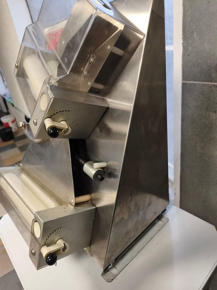 Vyvalovačka těsta GAM P30 A - 2