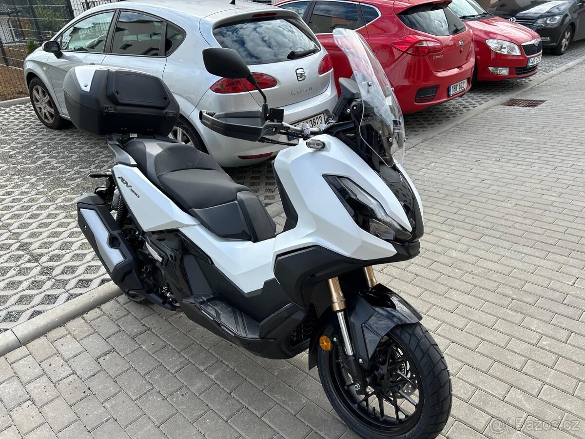 Honda ADV 350, TOP stav - 2