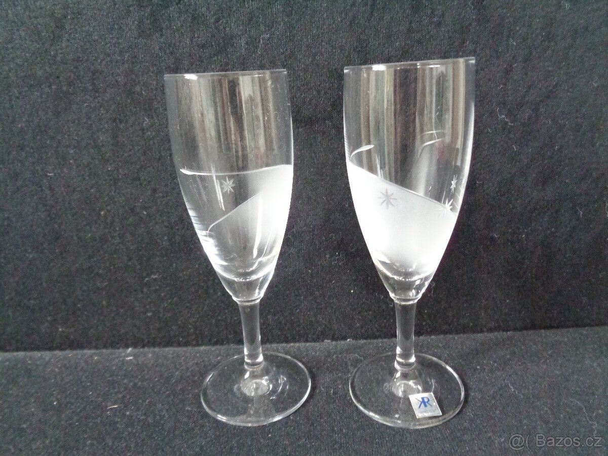 2 skleničky na nožce - 2