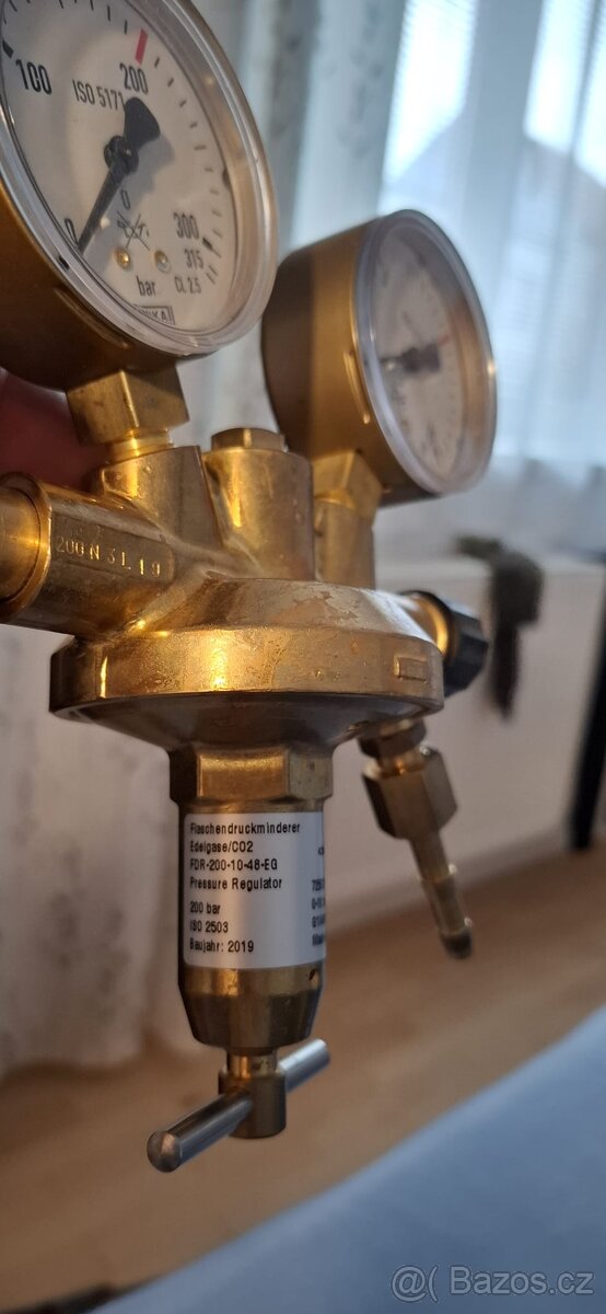 Redukční ventil - vzácné plyny - 2