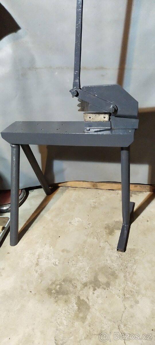 Nůžky na plech - 2