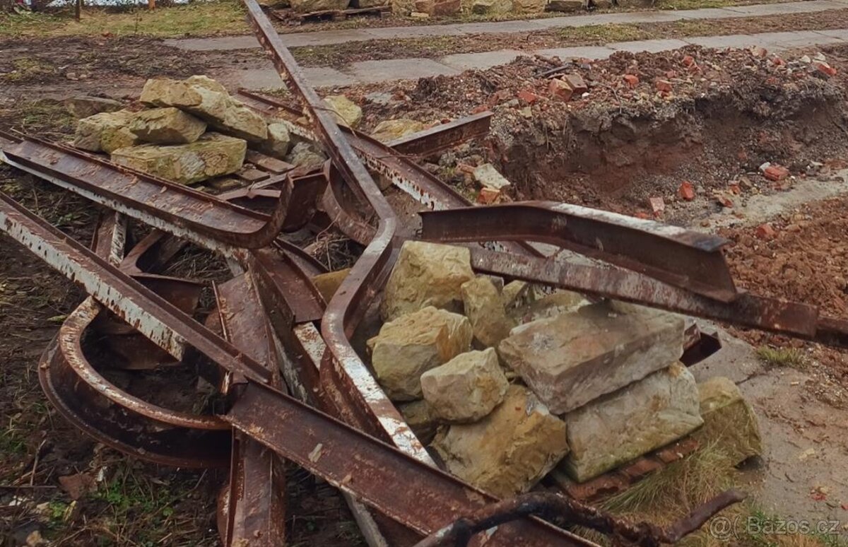 Prodám pískovcové bloky, štuky. - 2