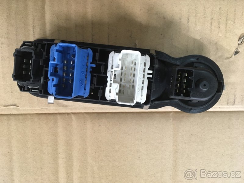 Spínač ovládání oken Modus,Clio3 - 2