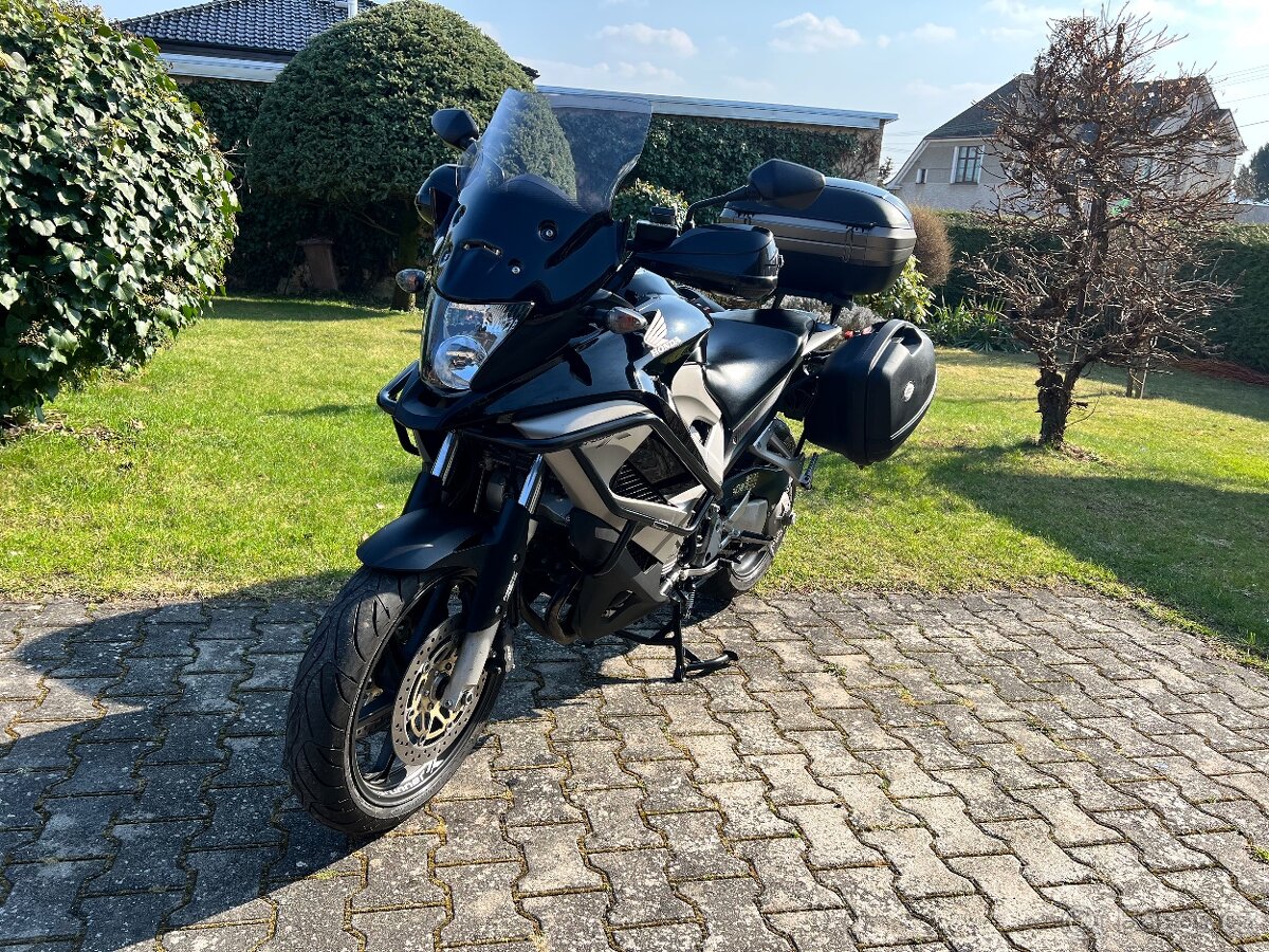 Honda VFR 800X Crossrunner - 2