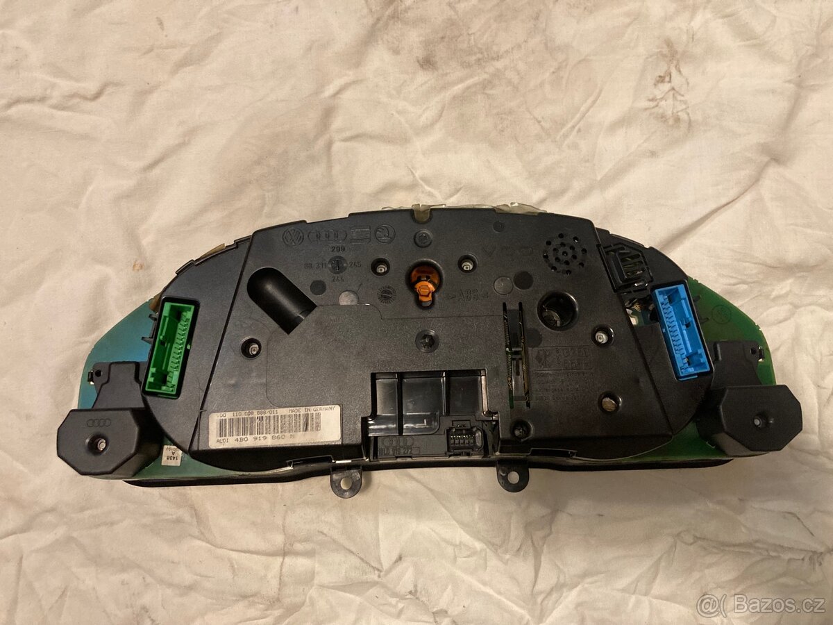 Budíky Audi A6 C5 2.5 tdi 110kW AFB - 2
