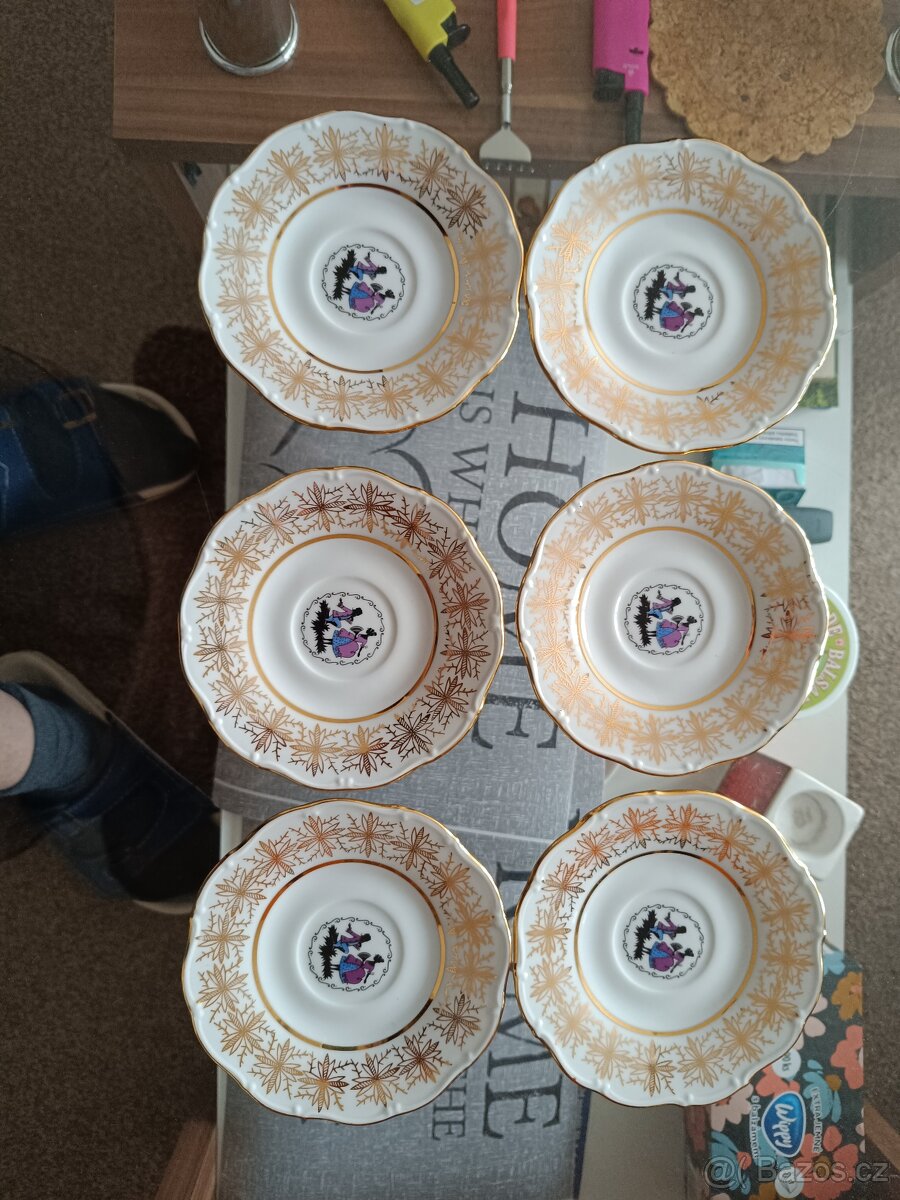 Sada porcelánových hrnecku - 2