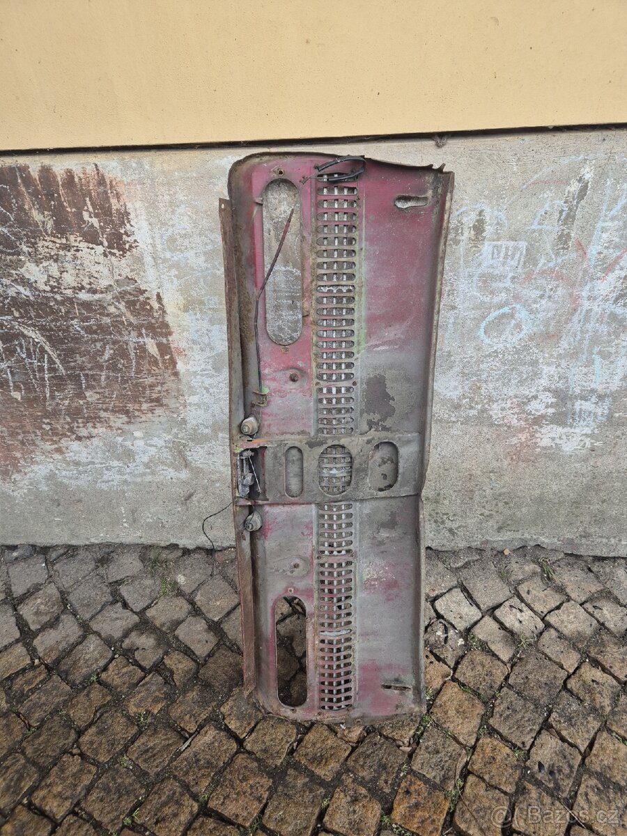 Zadní čelo škoda 110r - 2