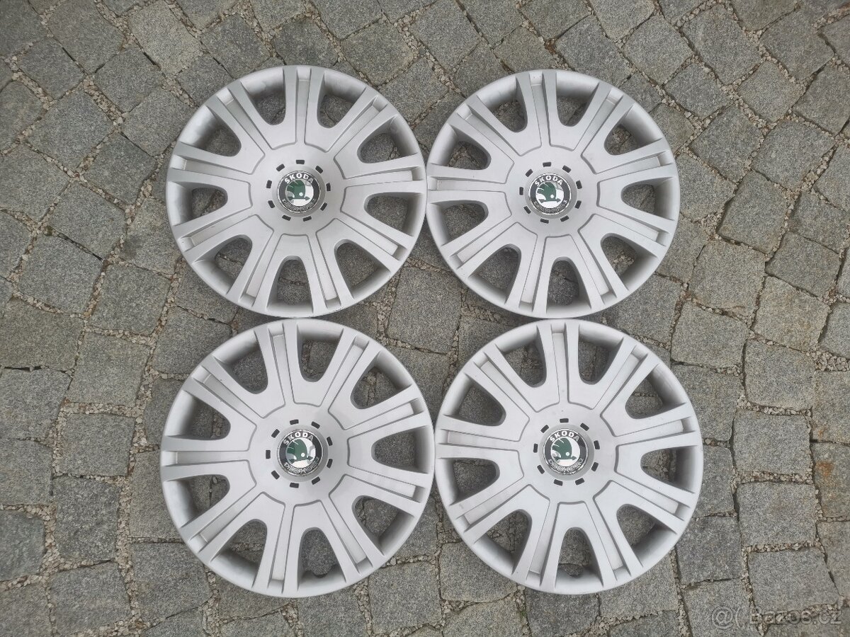 Poklice 15´´originál Škoda Octavia - 2