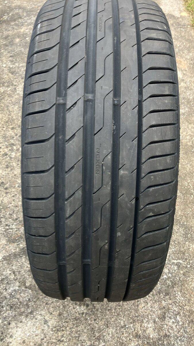 Nexen 235/45 zr19 n'fera sport - 2