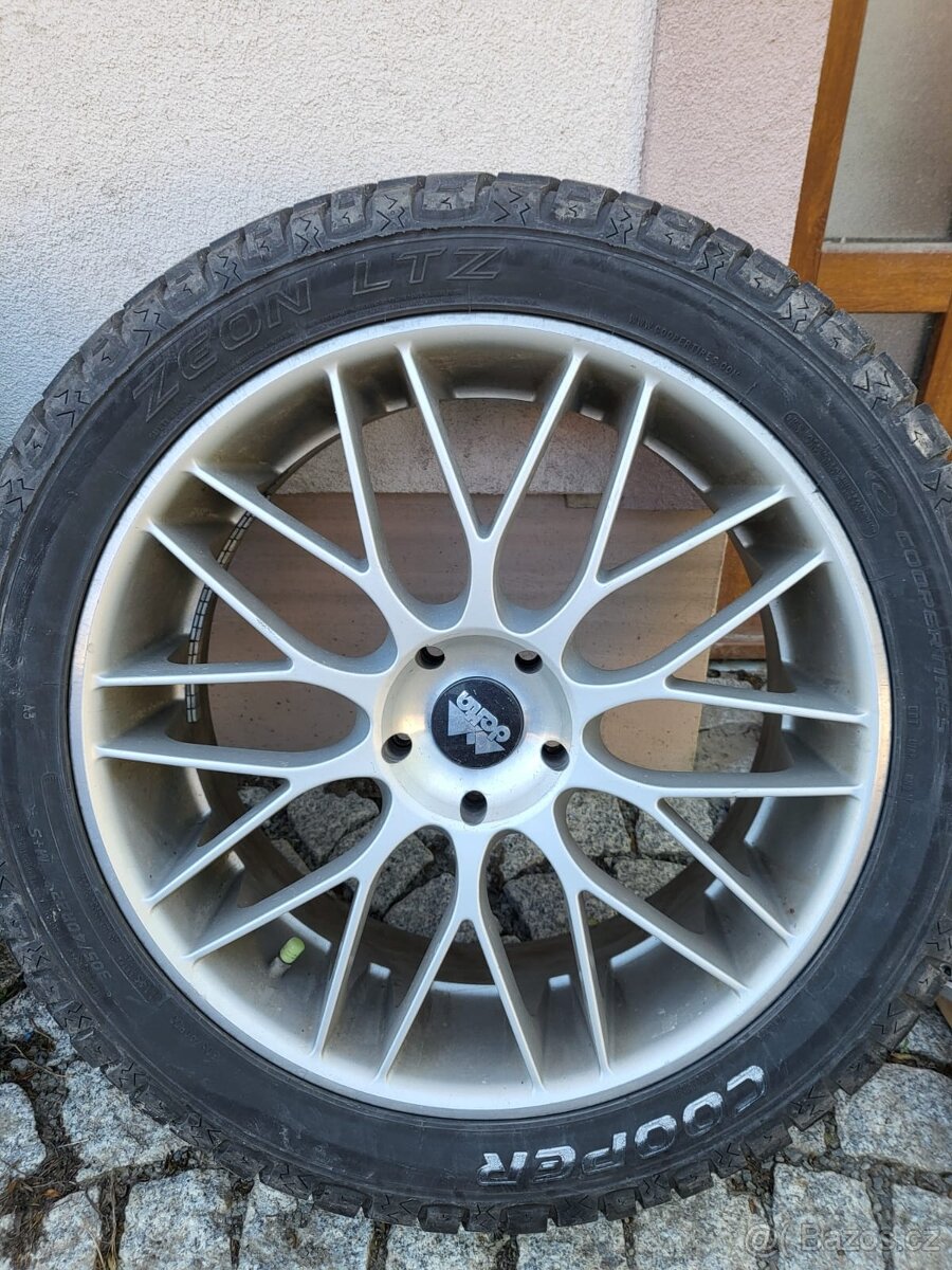 22" KOSEI JAPAN + Cooper Zeon LTZ 305/40R22 + podložky