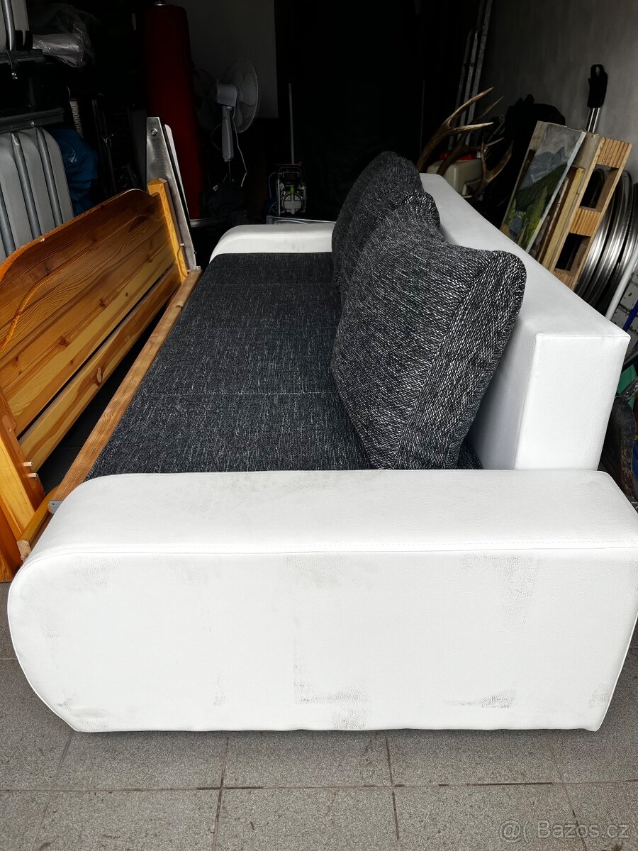 Rozkládací gauč - 2