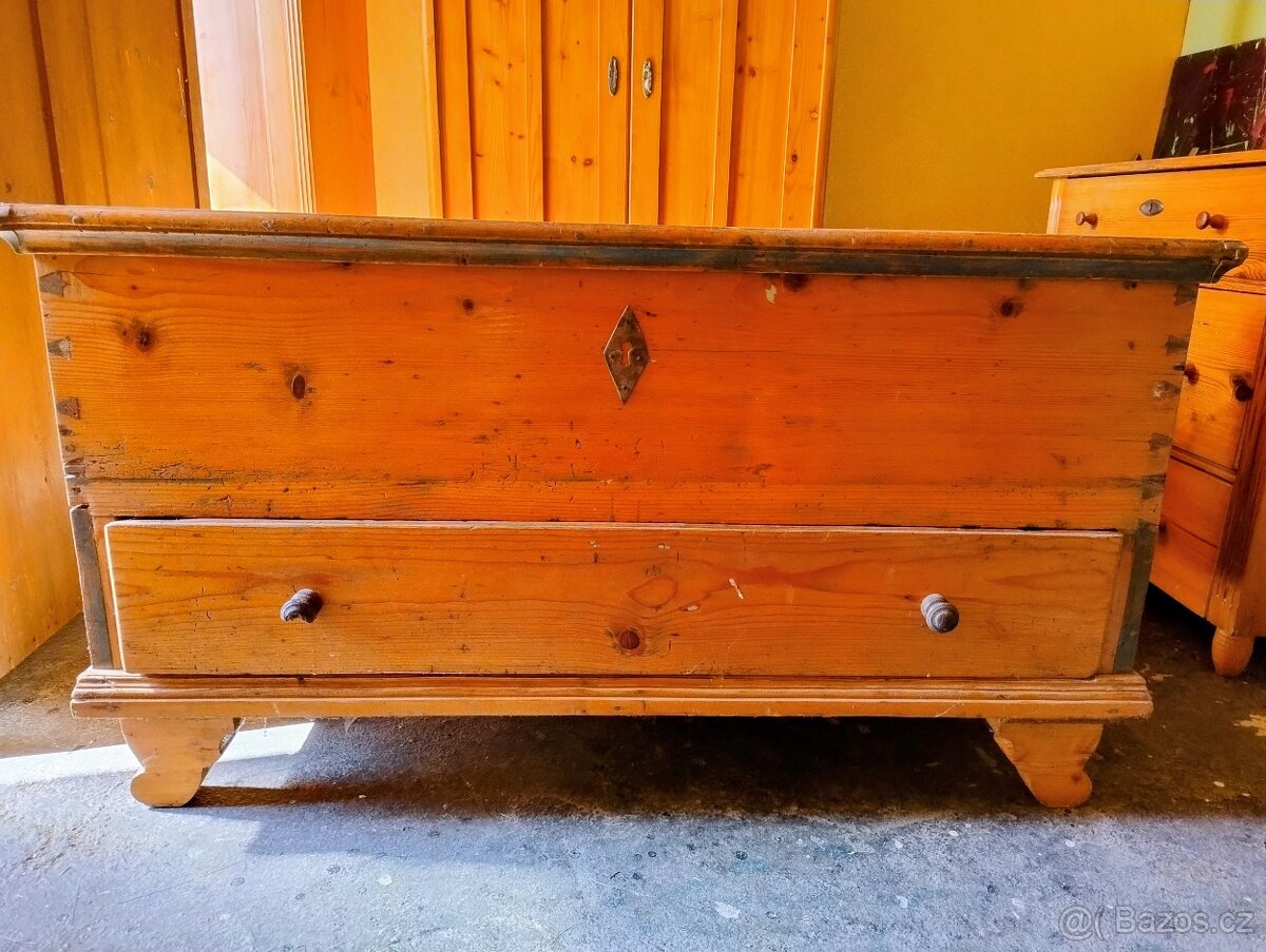 starožitný nábytek masiv smrk - 2