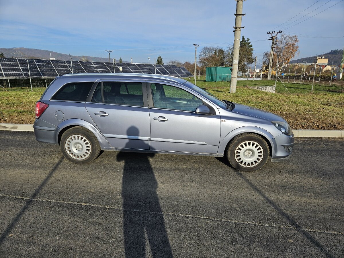 Astra H cosmo 1.6 automat - 2