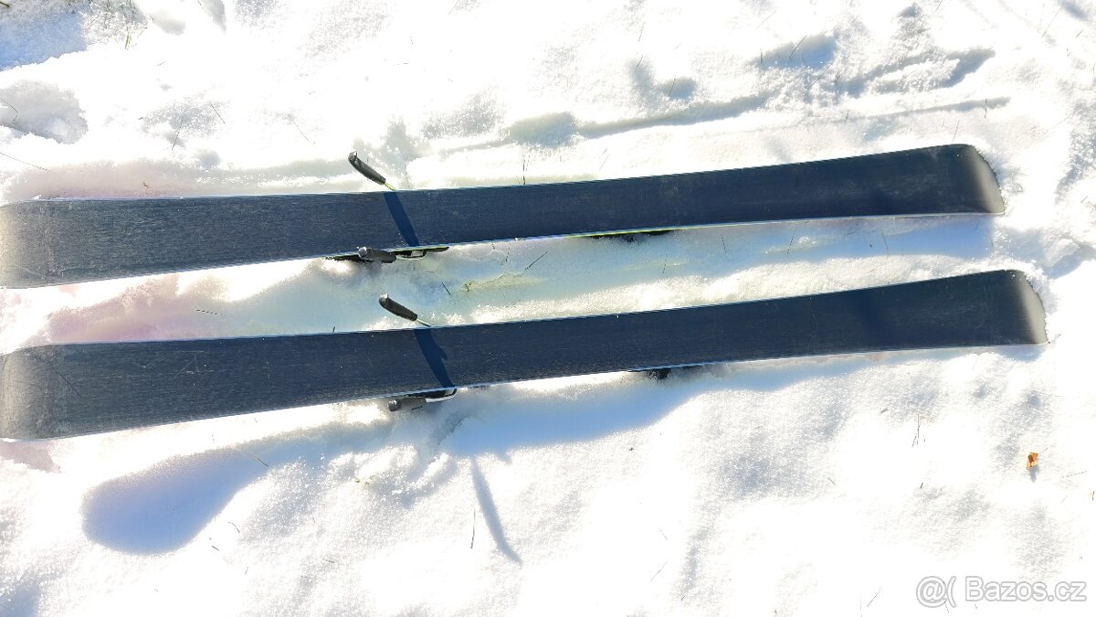 Juniorské závodní lyže Fischer 130 - 2