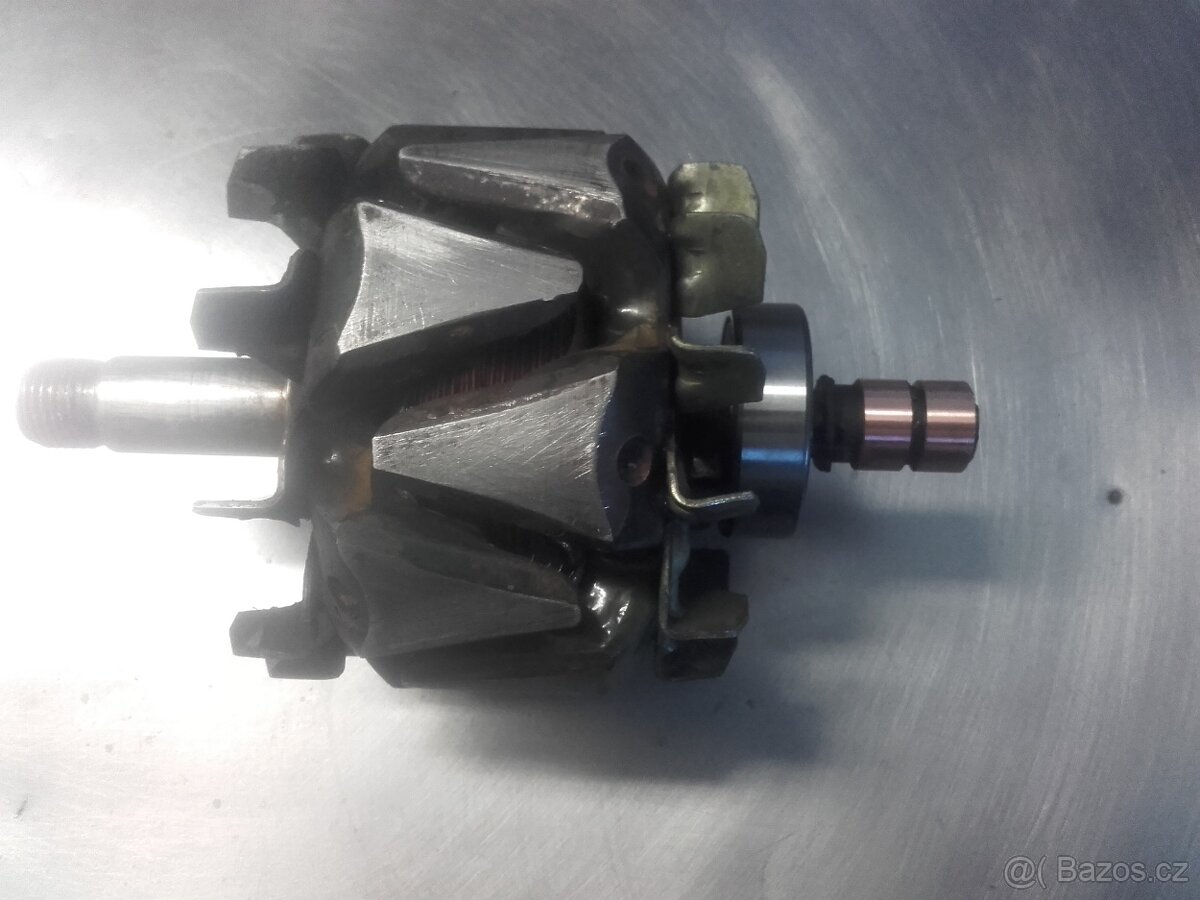 Škoda Felicia 1.9d alternátor a starter - 2