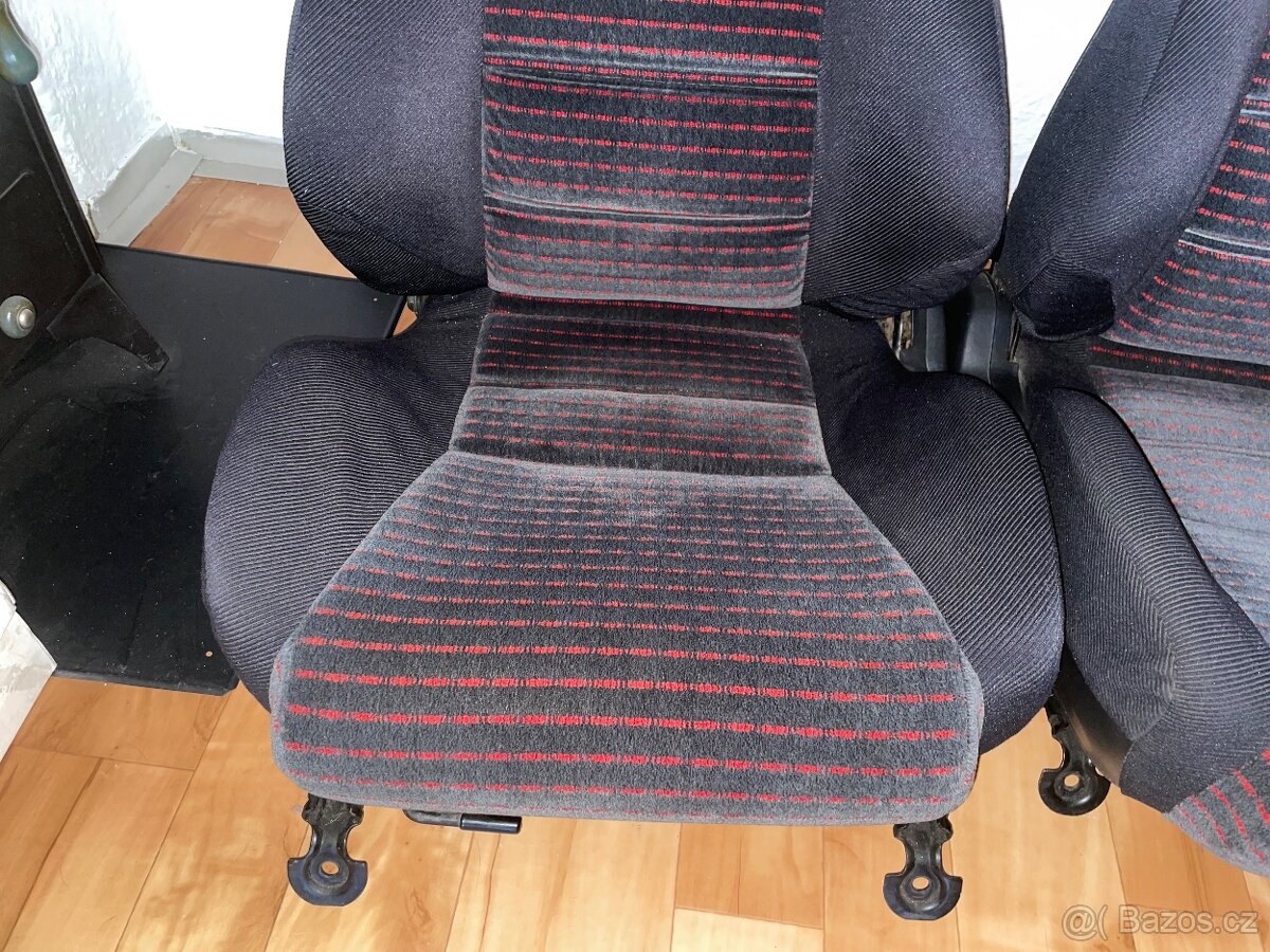 Sedačky Honda CRX ED9 pofacelift - 2