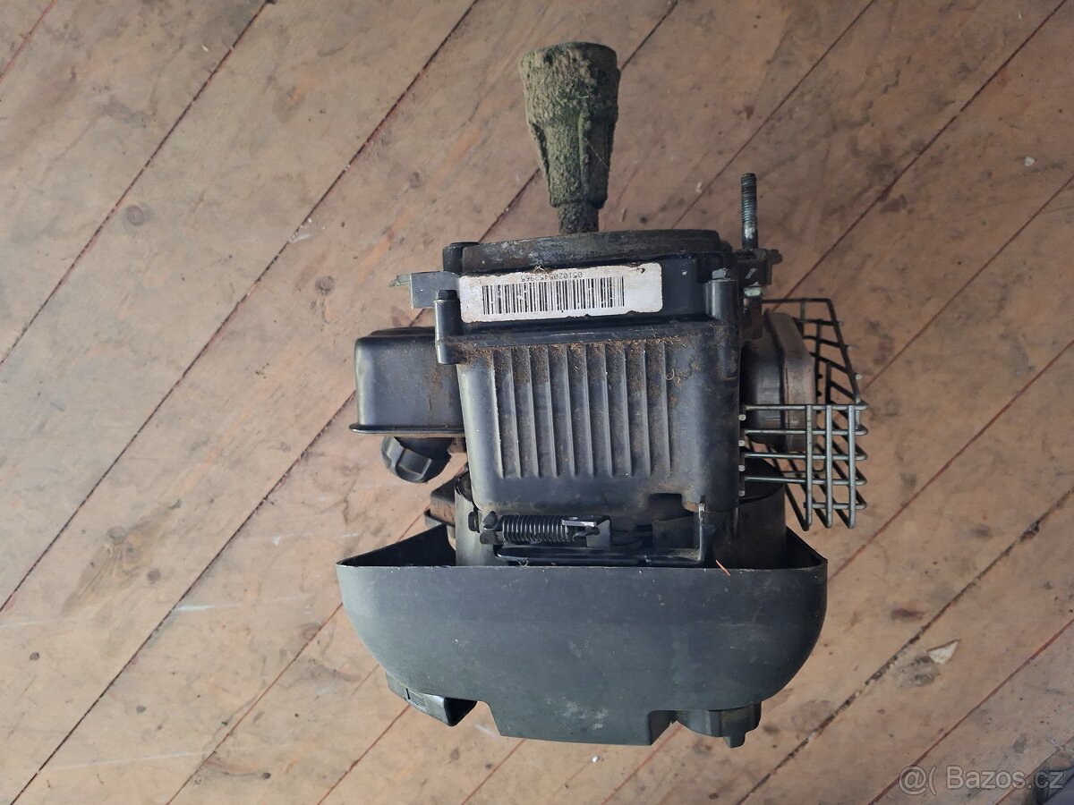 Motor do sekačky,briggs&stratton,sekačka - 2