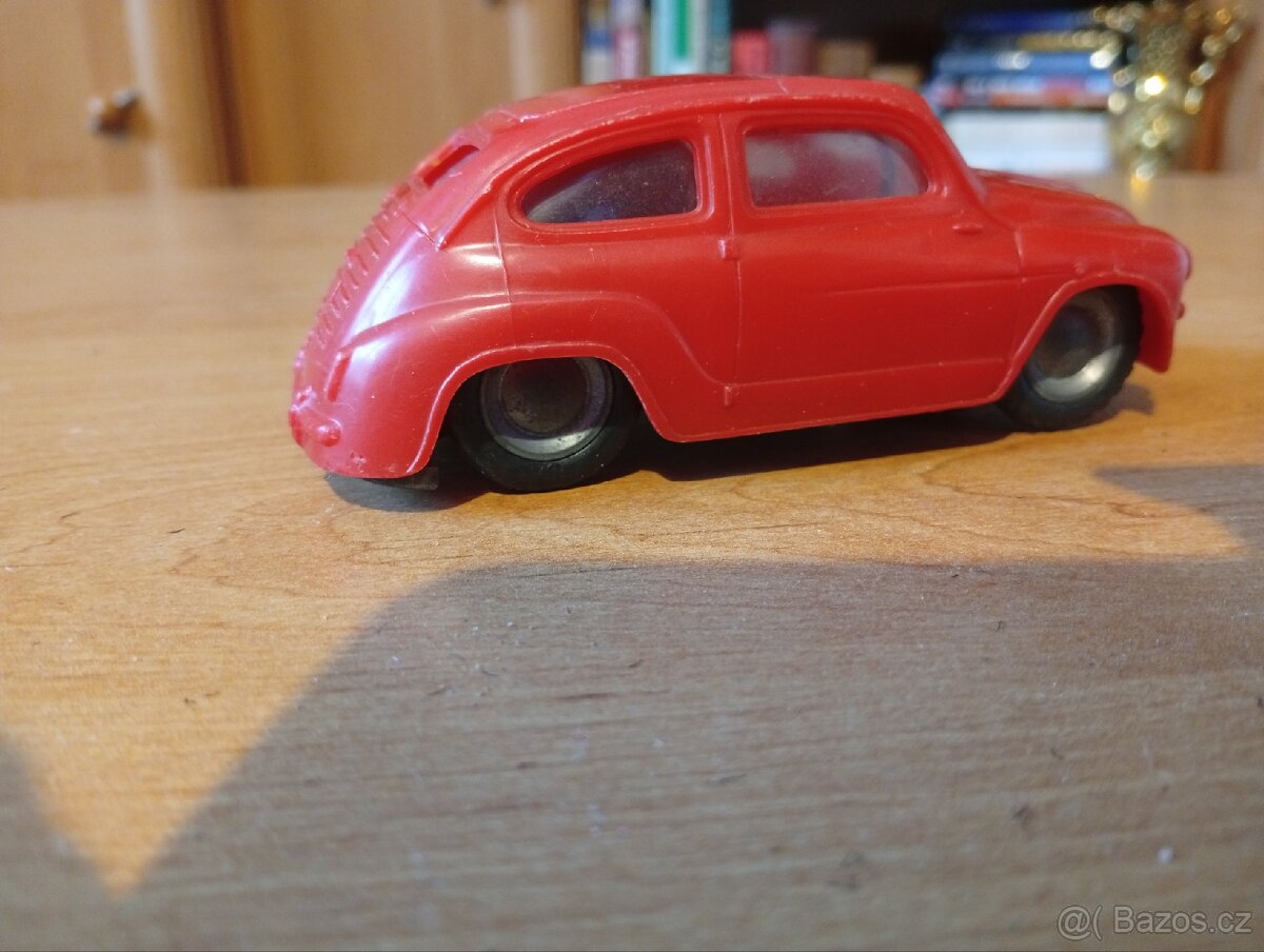 Ites autíčko velmj starý - 2