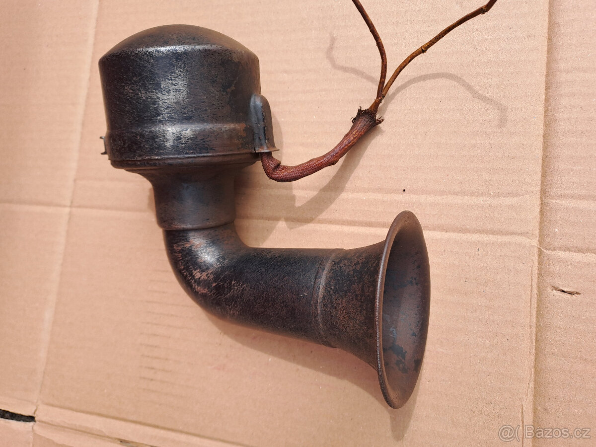 klaksony Bosch, Hella, světlo Bosch, víčko BMW 2002 - 2