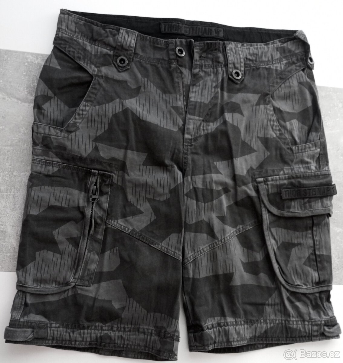 Thor Steinar nové kraťasy XL - 2