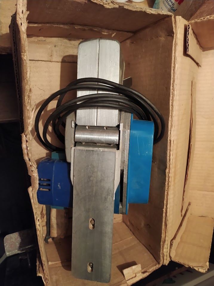 elektrický hoblík - 2