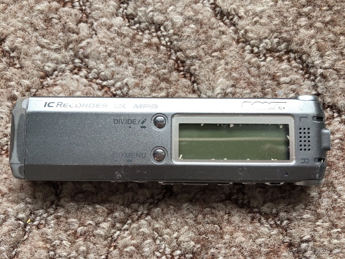 Stereo digitální diktafon Sony ICD-SX78. - 2