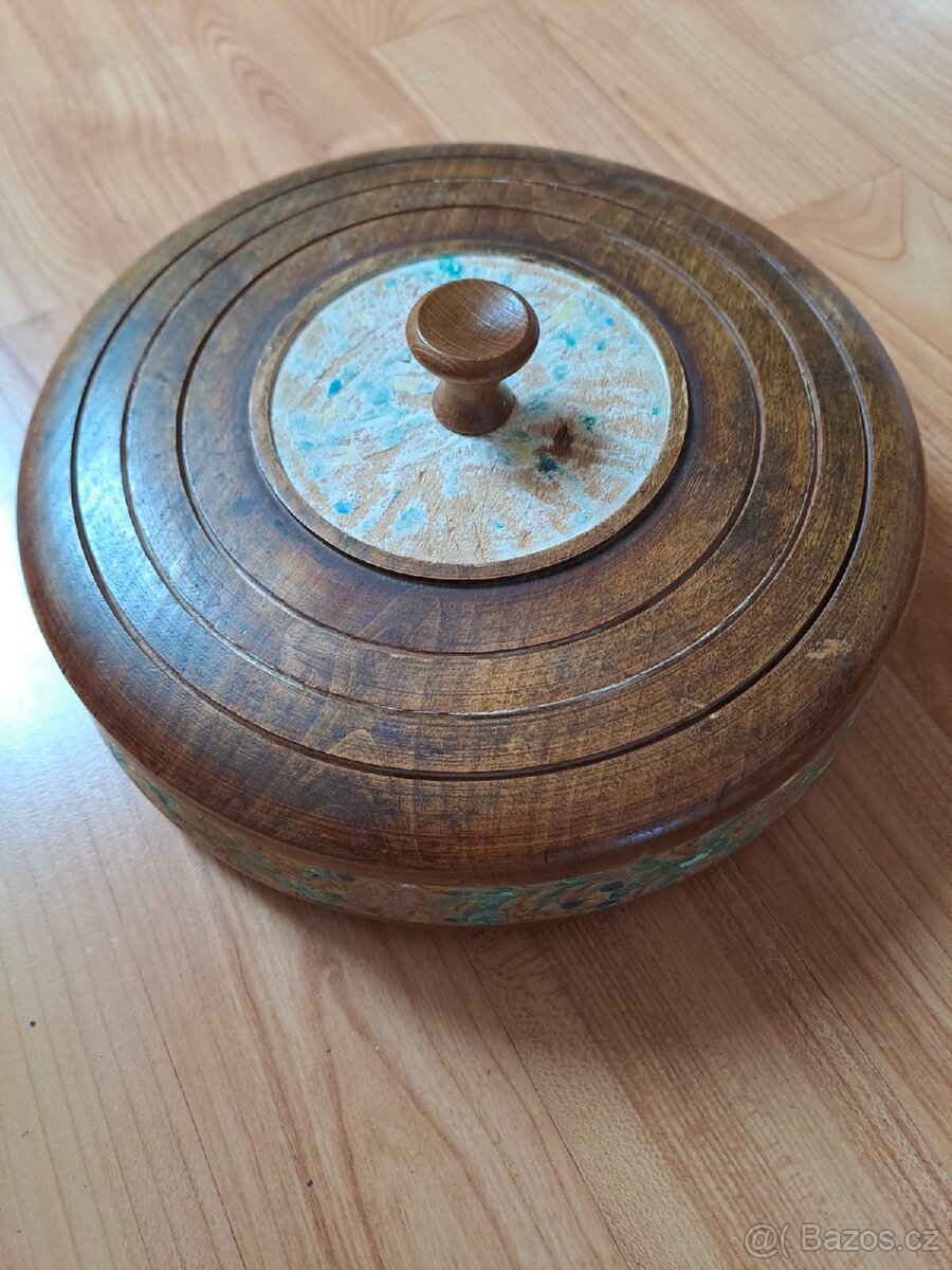 Dřevěná retro dóza - 2