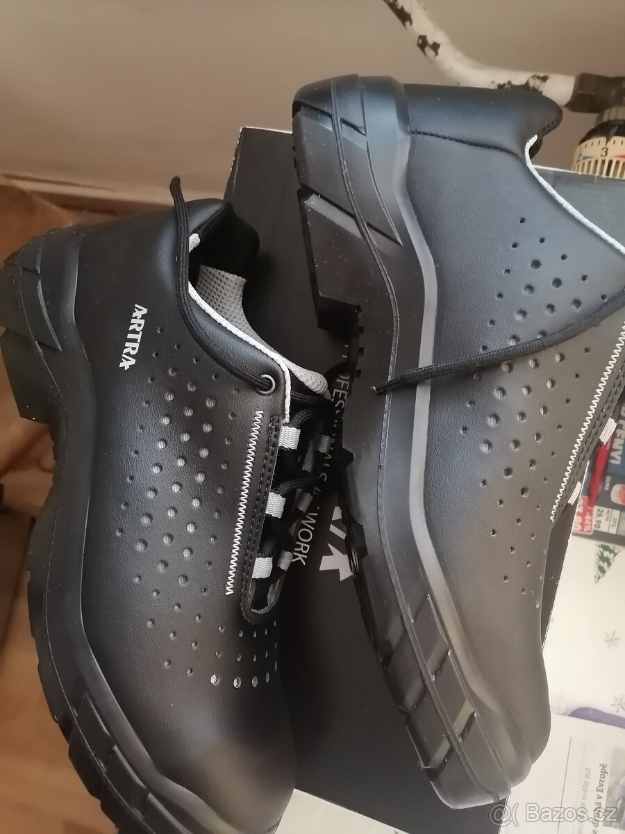 Pracovní obuv, boty 47 - 2