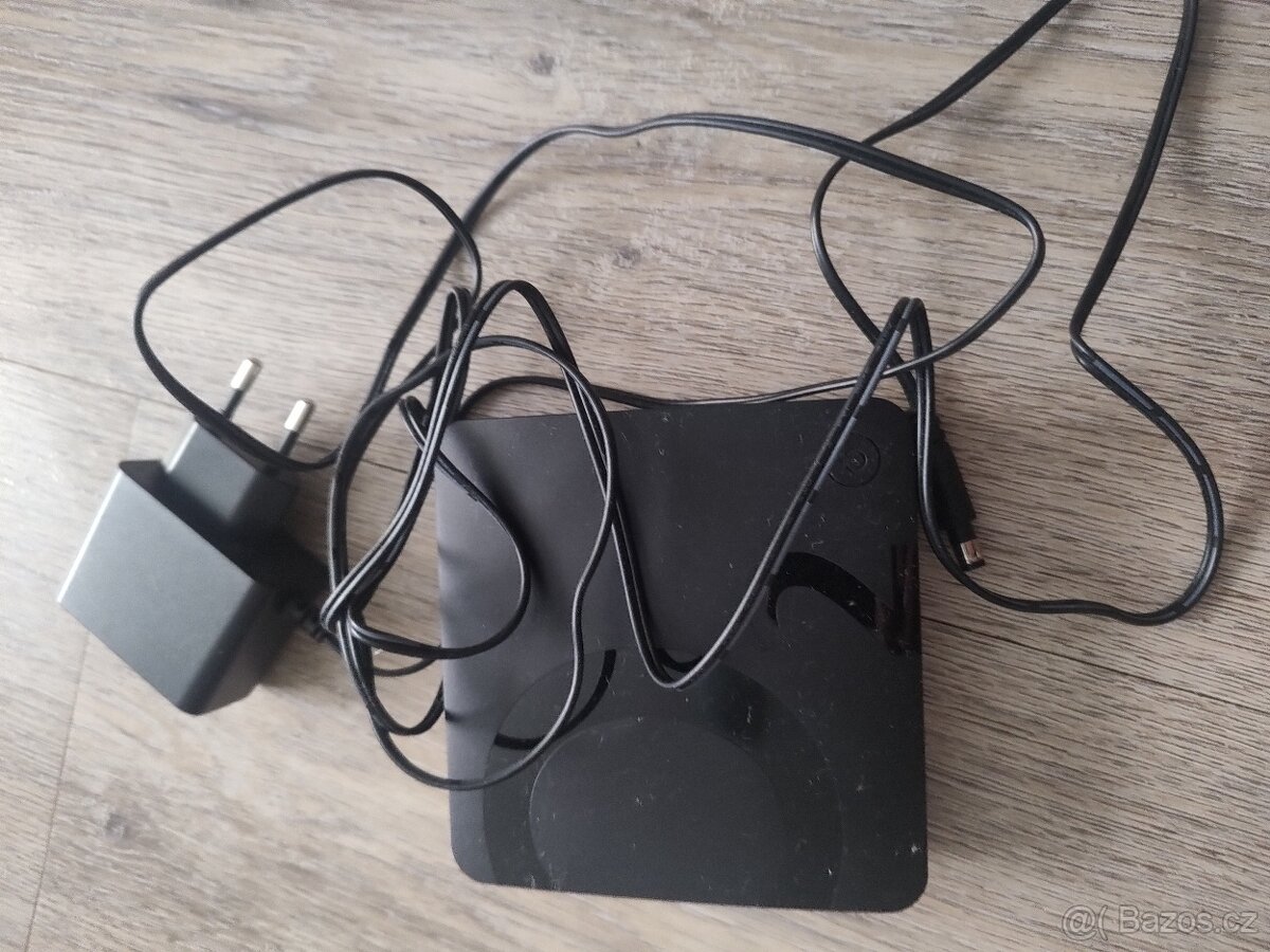 Televize Philips + O2 set-top box - 2