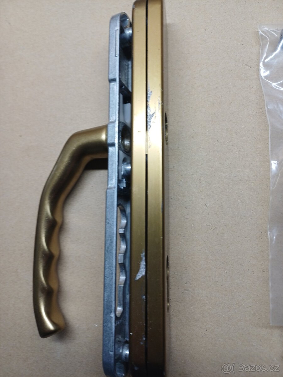 dveřní kování - 2