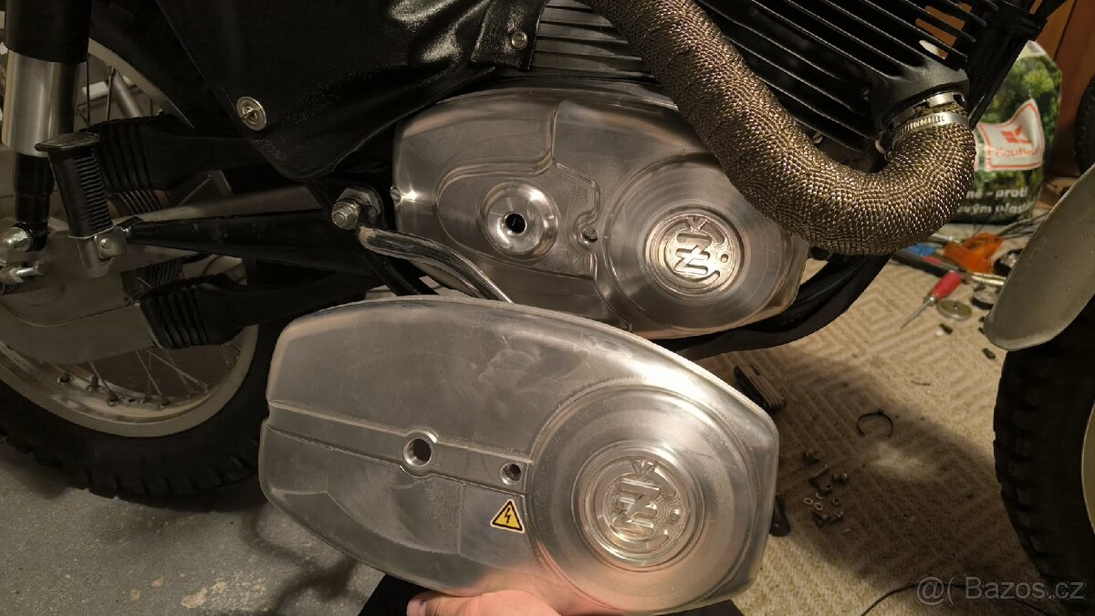 ČZ 472.6 kryt zapalování - 2