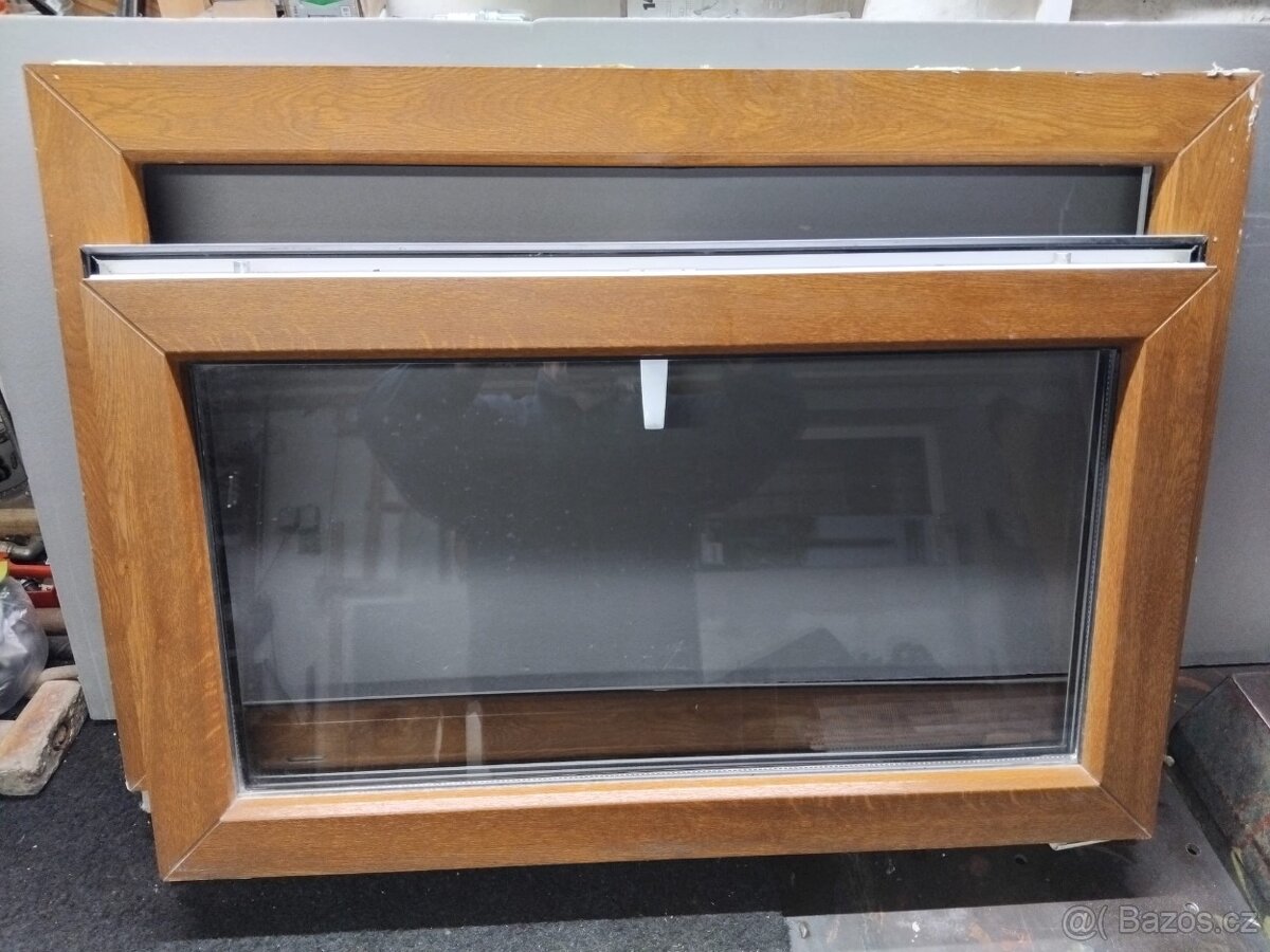 Prodám dvě plastová okna v odstínu zlatý dub - 2