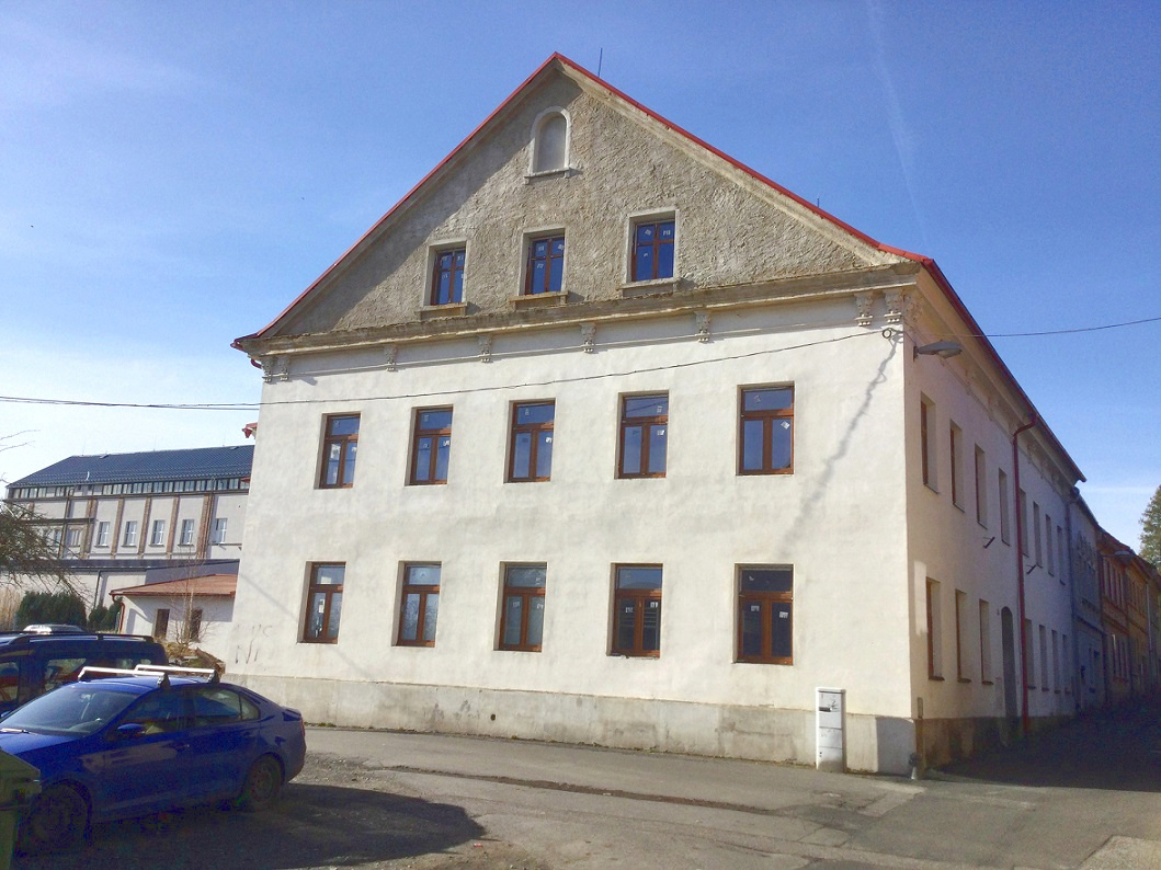 Prodej činžovního domu se 12 BJ,673 m²,ul. Kollárova,Cvikov - 2