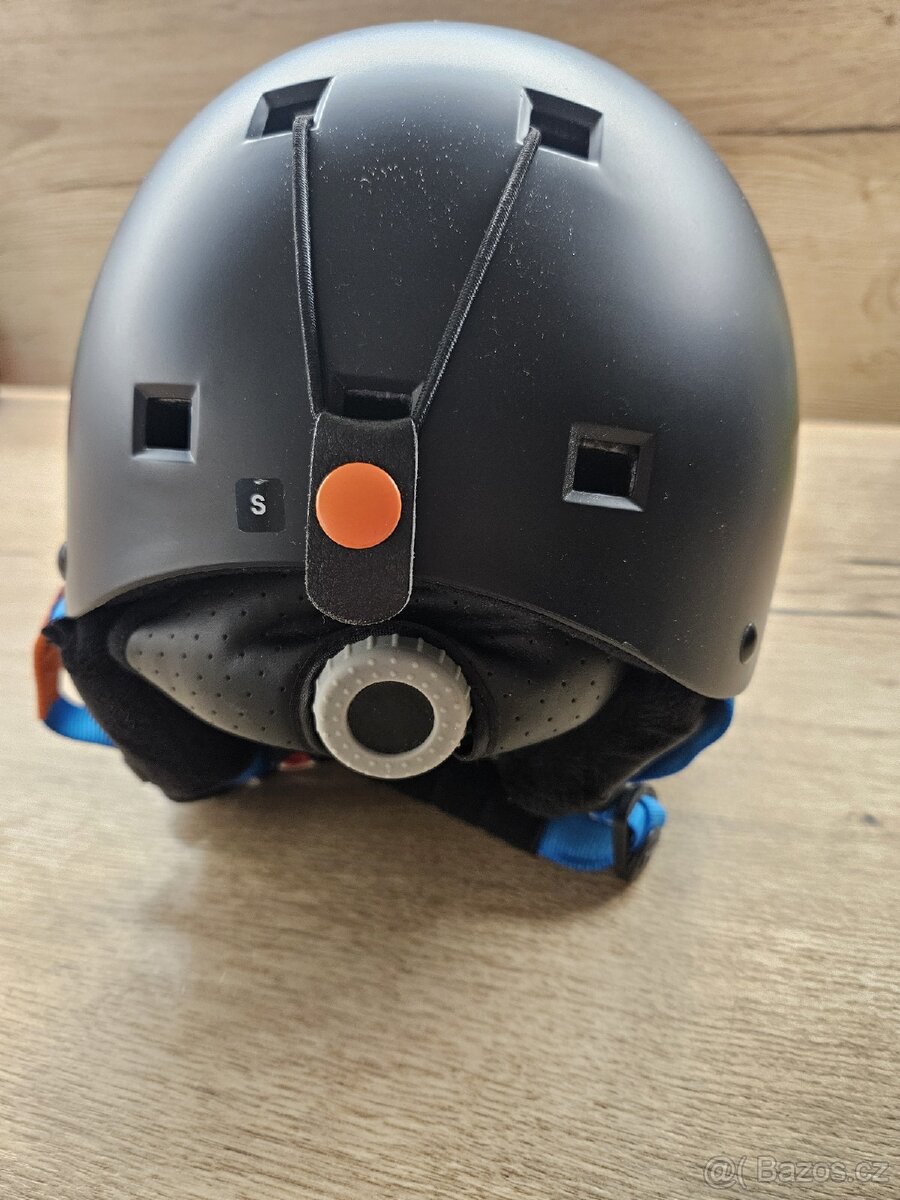 Lyžařská přilba - 2