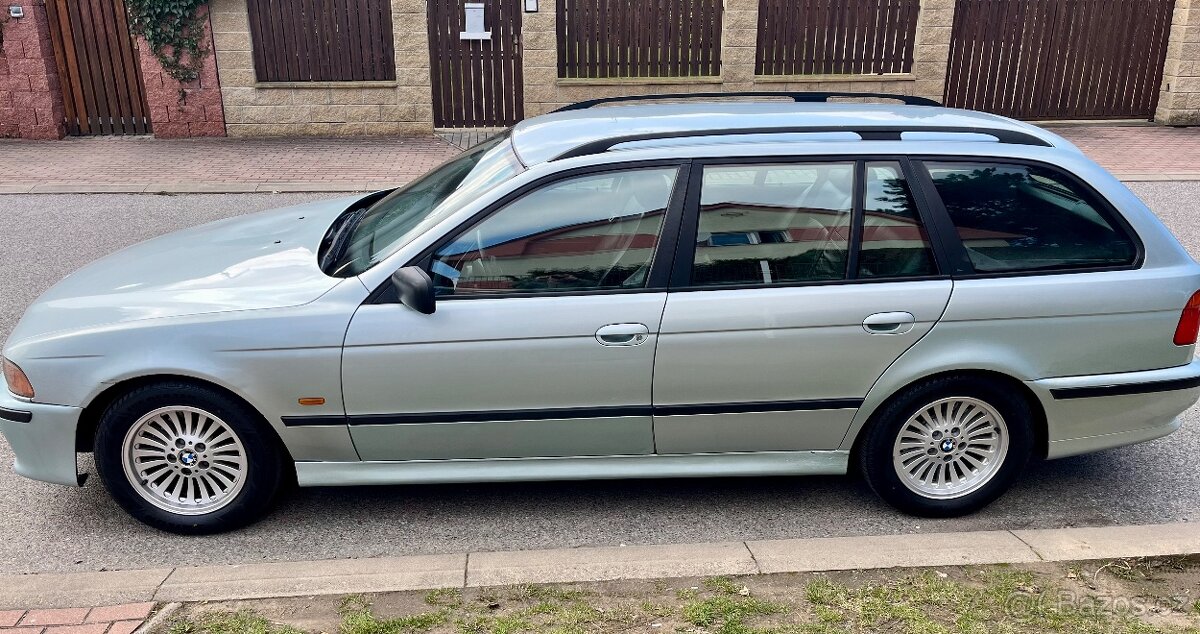 Bmw 5 e39 2.8i 528i 142kw glacier-grün ( pouze díly ) - 2