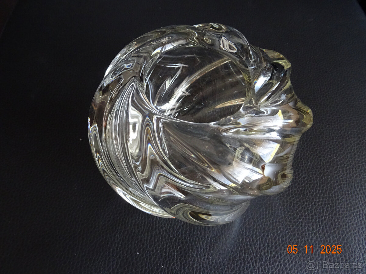 SKLENĚNÁ DÓZA - 2